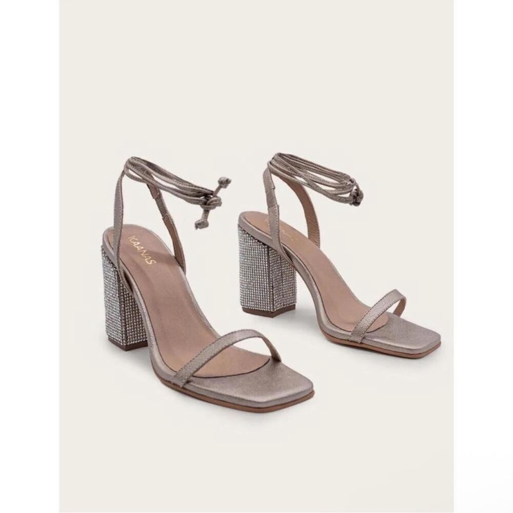 Kaanas Canary Block heel Silver Sandal Size 8 New in box